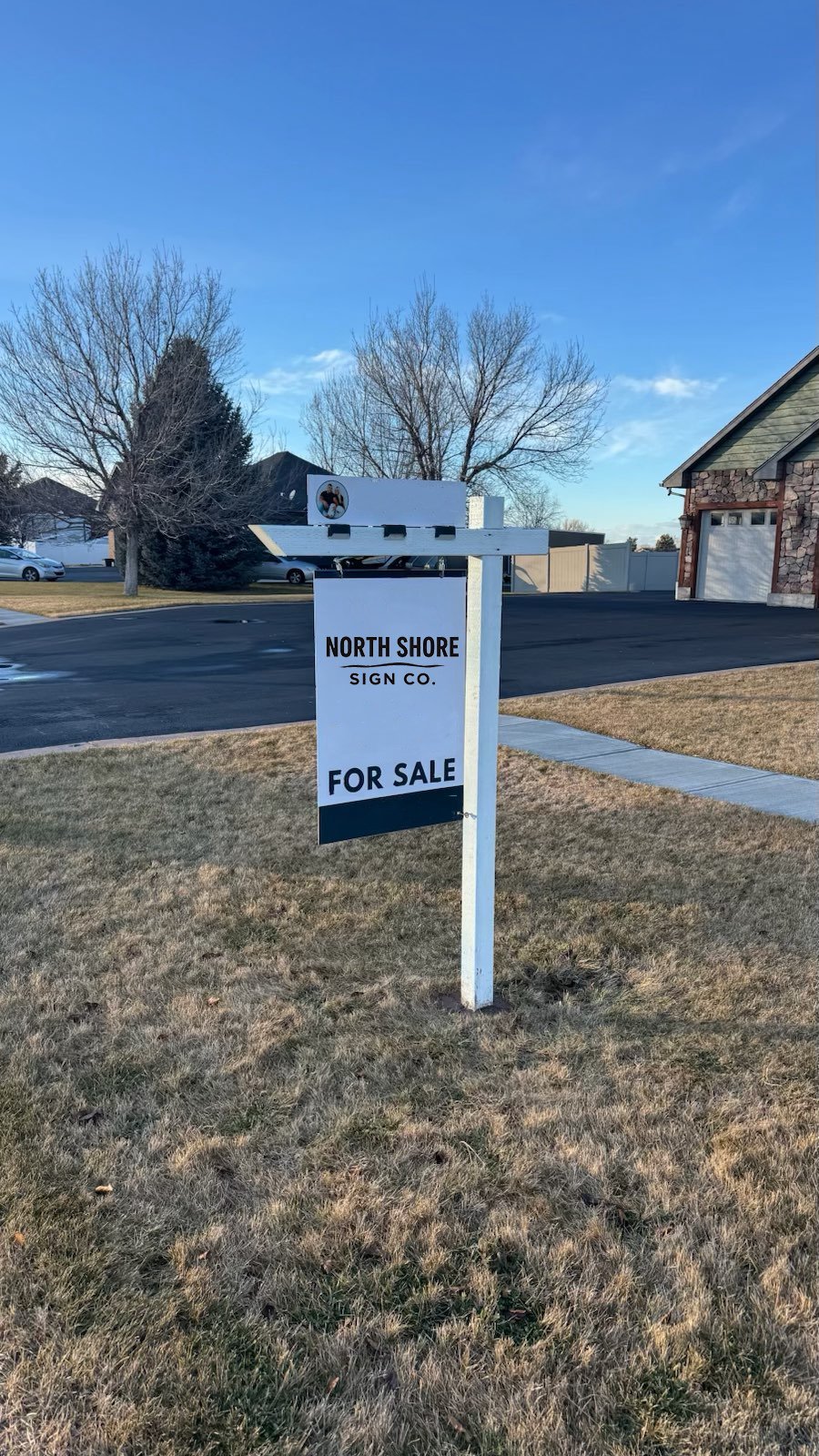 Custom branded signpost
